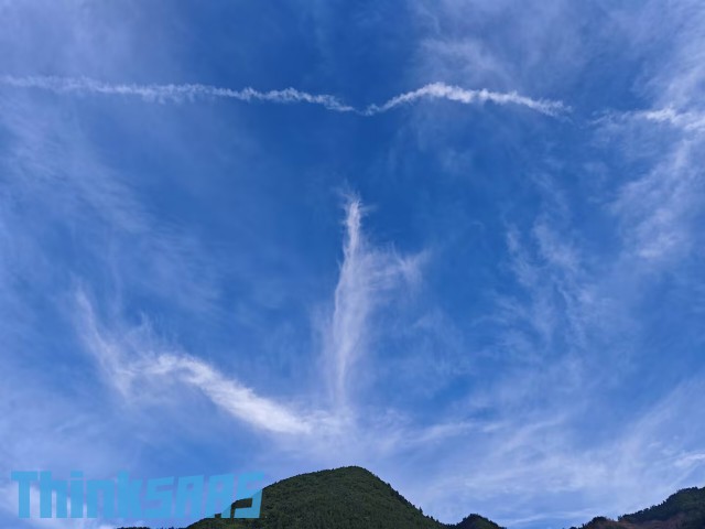 云5702cd5ec0b8e4cf098c21d77ead5139.jpg